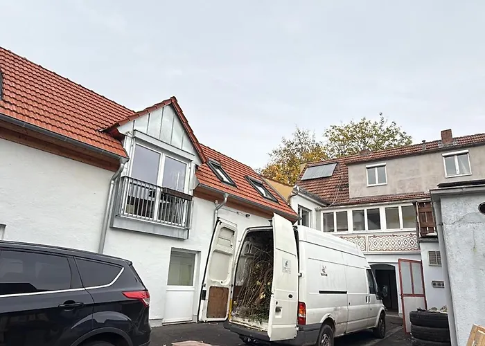 In Kueche, Bad, Schlafen